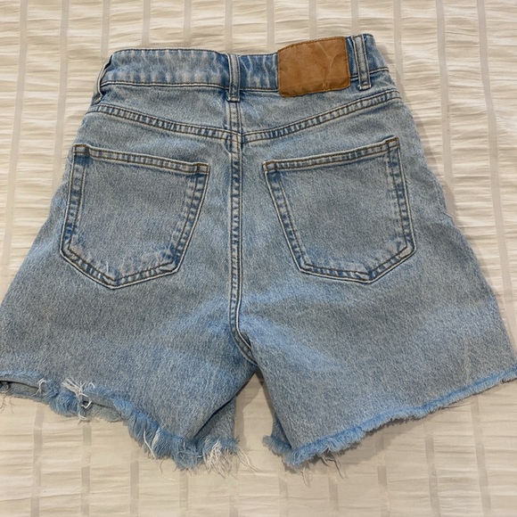 H&M Denim Shorts - Picture 2 of 3